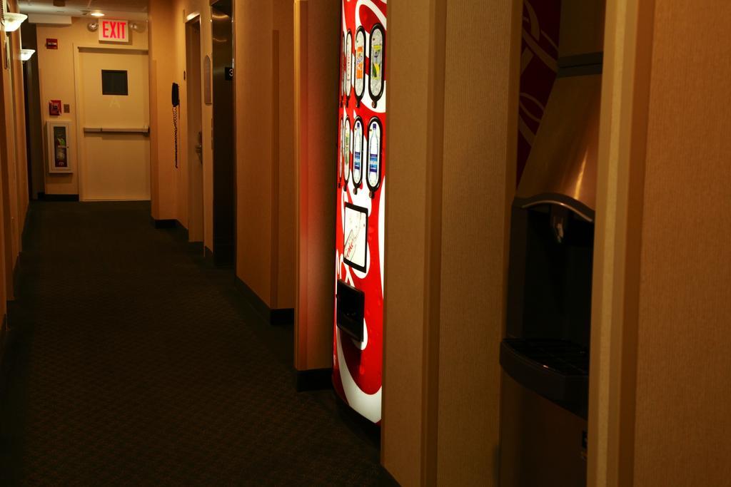 Corona Hotel New York - Laguardia Airport Экстерьер фото