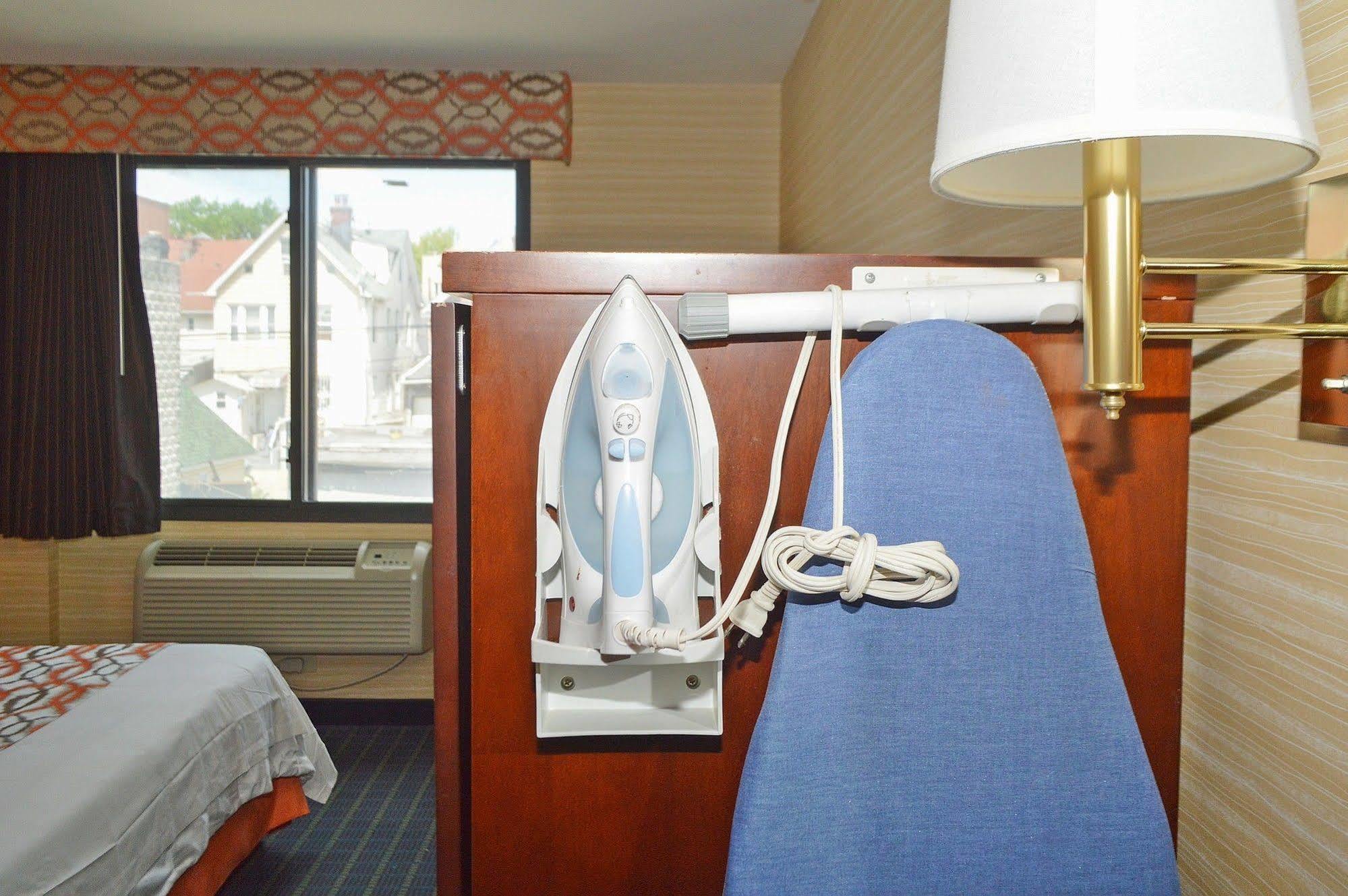 Corona Hotel New York - Laguardia Airport Экстерьер фото
